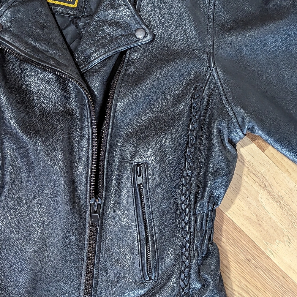 Leather Jacket! - Picture 5 of 9